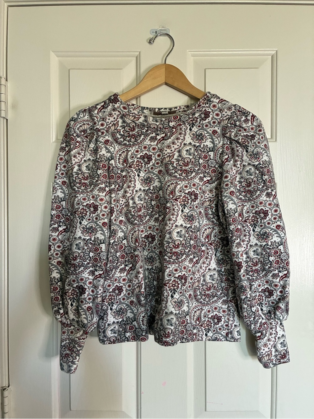 LOFT Cream Paisley Puff-Sleeve Top with Burgundy and Gray Accents
